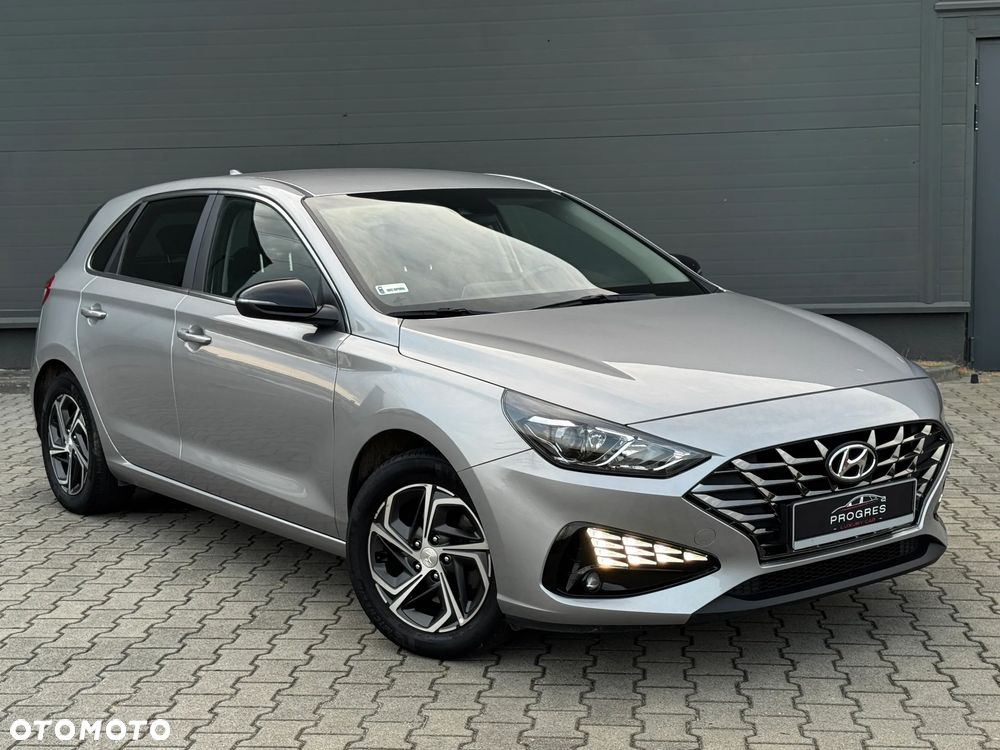 Hyundai i30 1.5 DPI Smart - 1