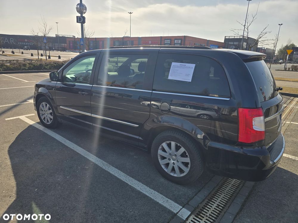 Chrysler Town & Country 3.6 Limited - 4