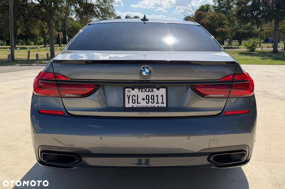 BMW Seria 7 - 7