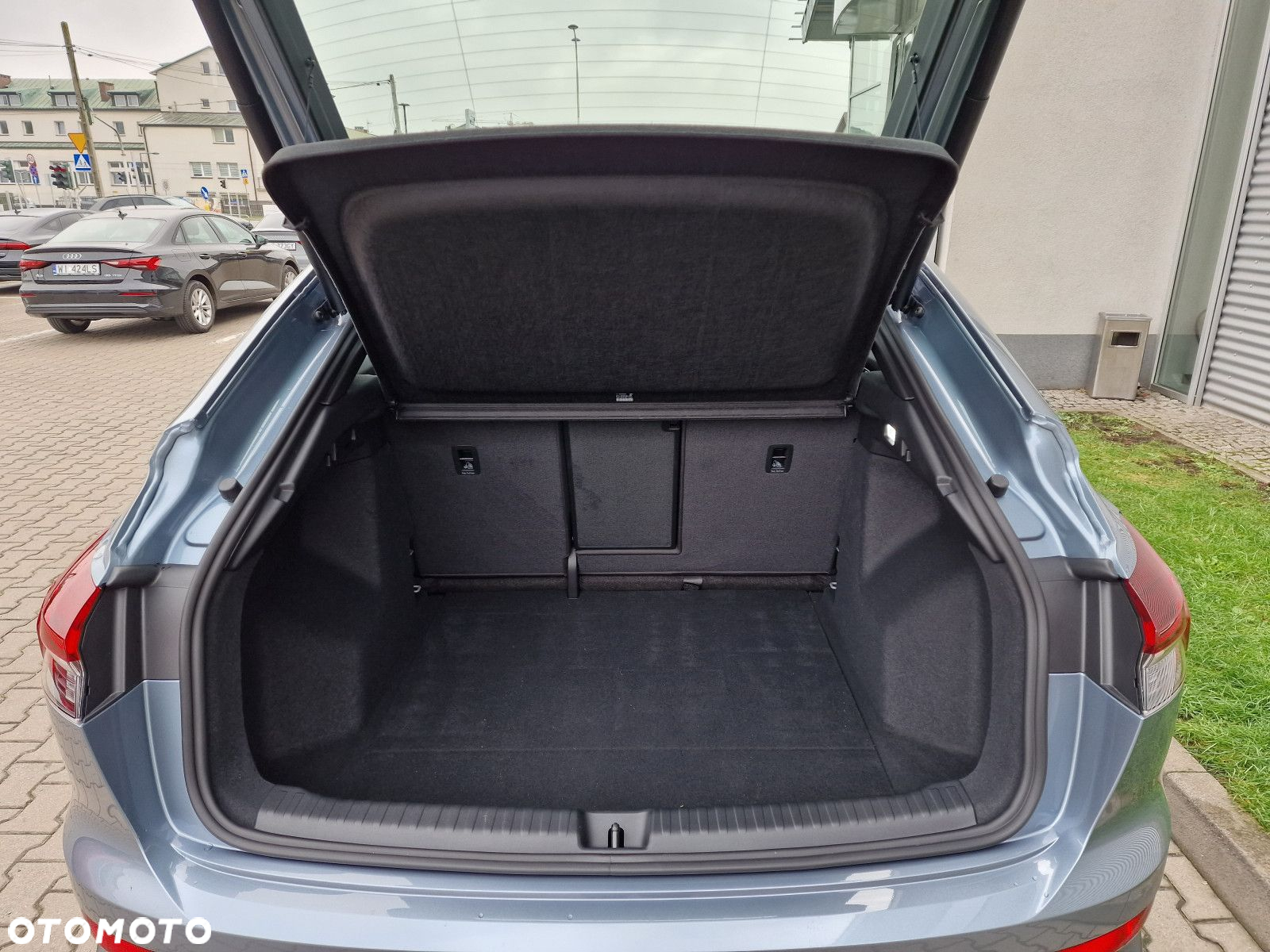 Audi Q4 Sportback e-tron - 4