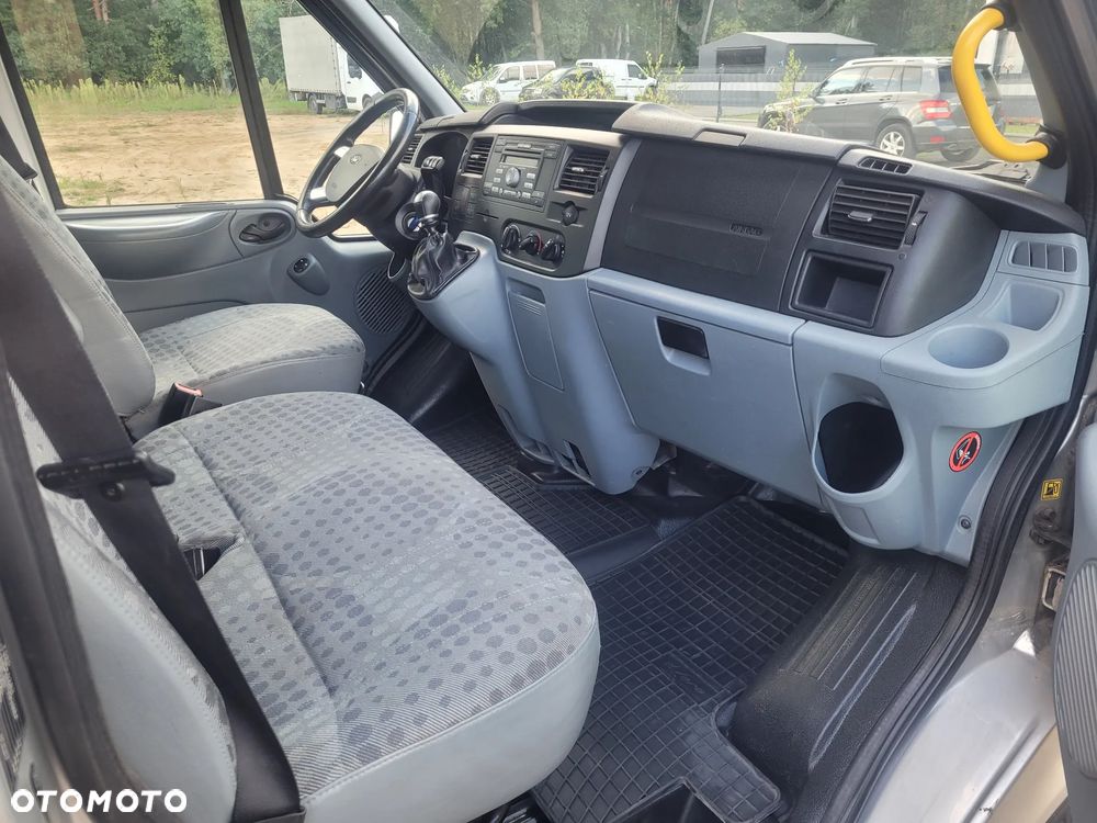 Ford Transit - 16
