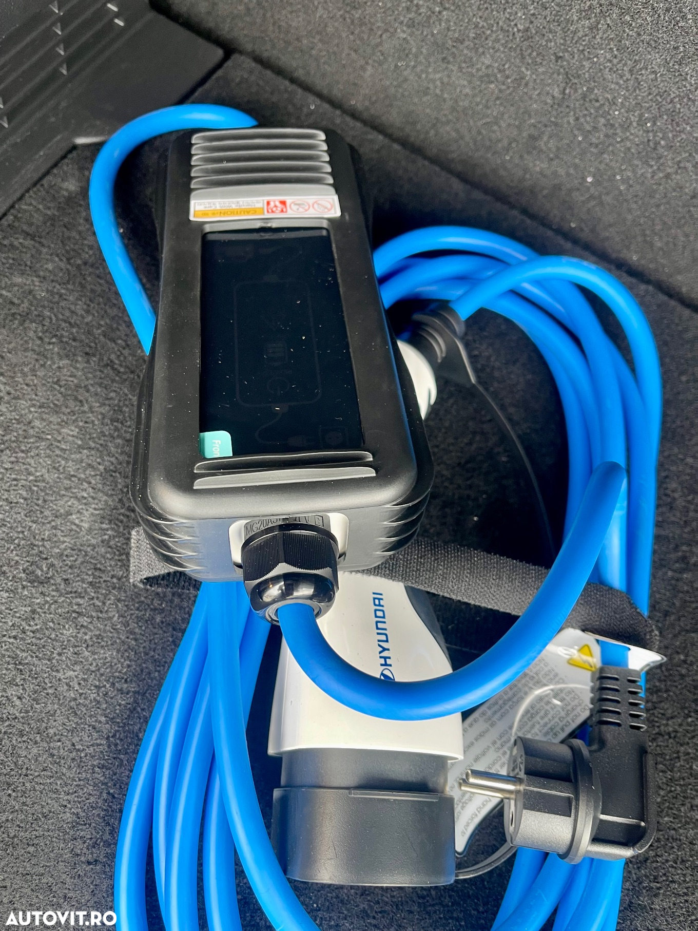 Hyundai KONA BEV 204 CP 64.8 kWh Premium - 9