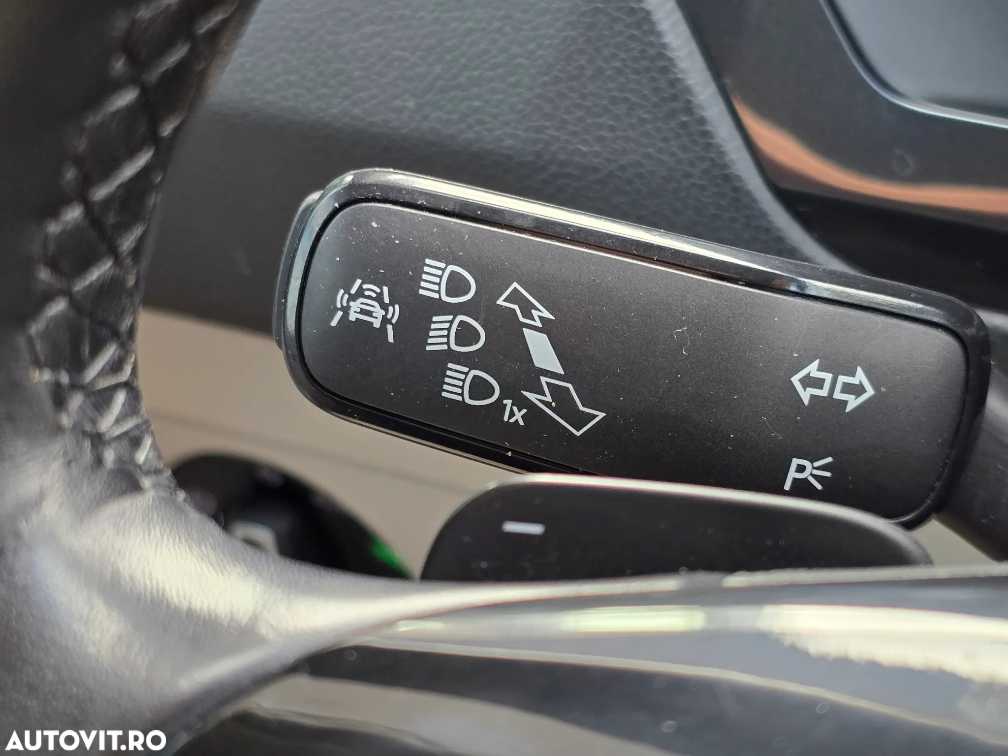 Volkswagen Tiguan 2.0 TDI DPF DSG 4Mot Comfortline - 23