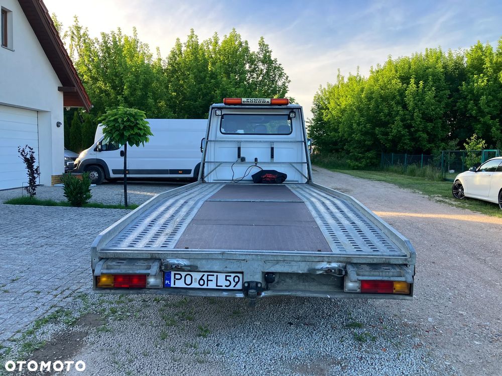 Mercedes-Benz Sprinter - 15
