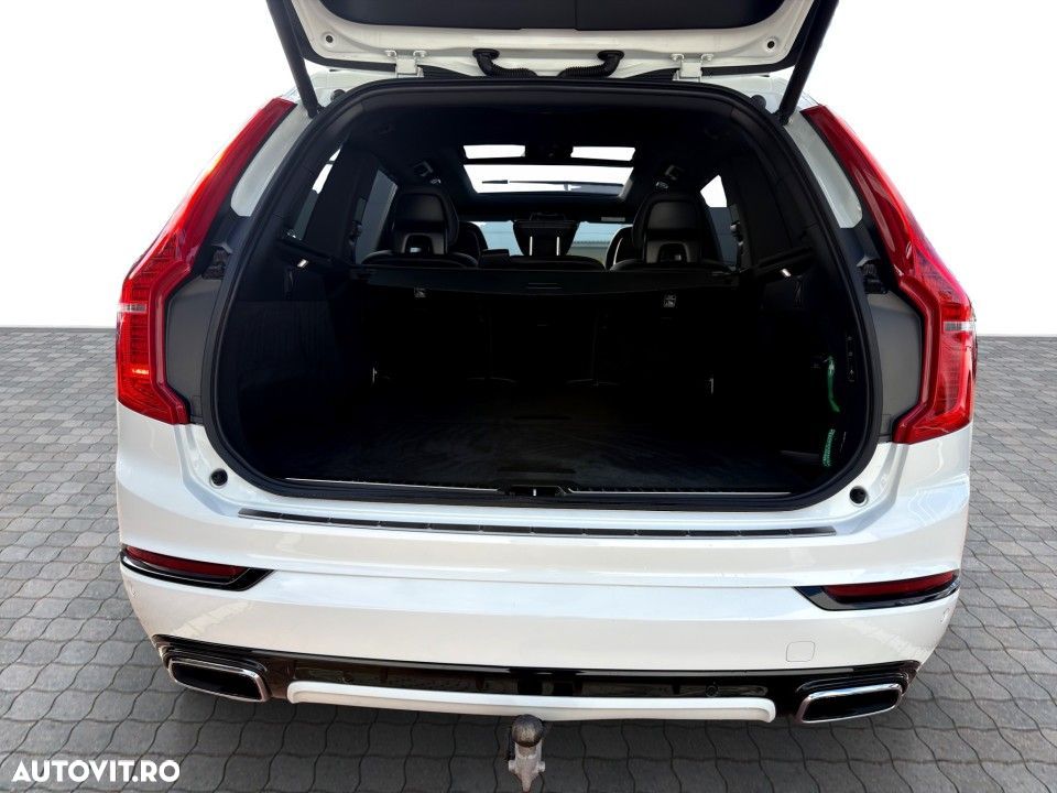 Volvo XC 90 - 12