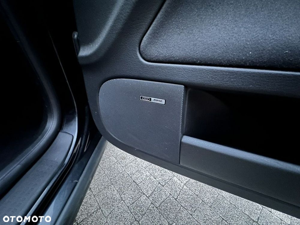 Audi A4 Avant - 10