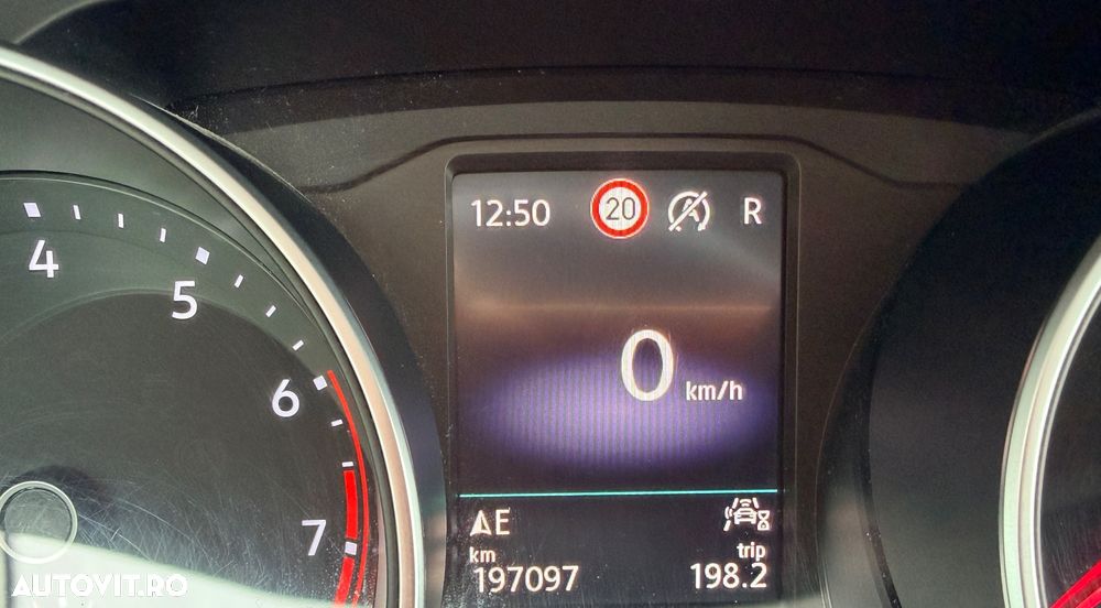 Volkswagen Tiguan - 16