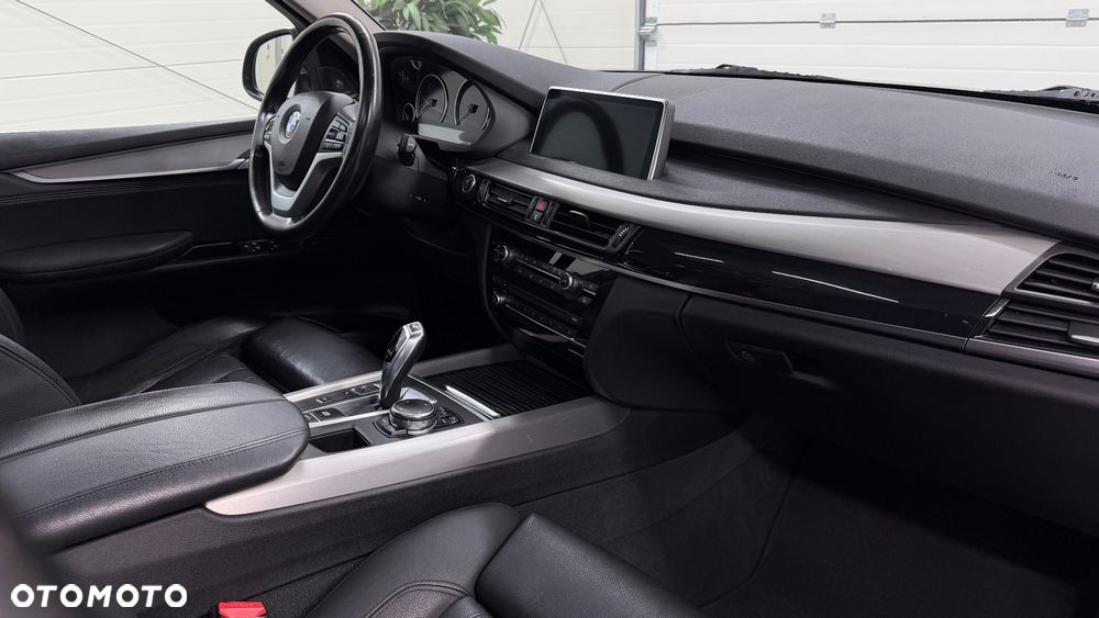 BMW X5 xDrive30d Sport-Aut - 24