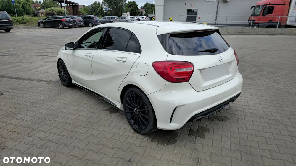 Mercedes-Benz Klasa A 180 BlueEfficiency Edition - 3