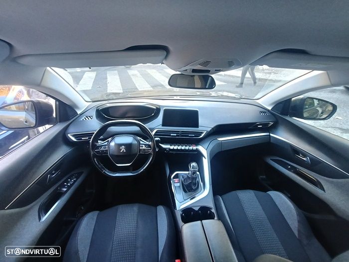 Peugeot 5008 1.5 BlueHDi Style - 17