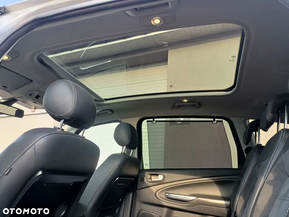 Ford S-Max 2.2 TDCi DPF Durashift-6-tronic Titanium - 23