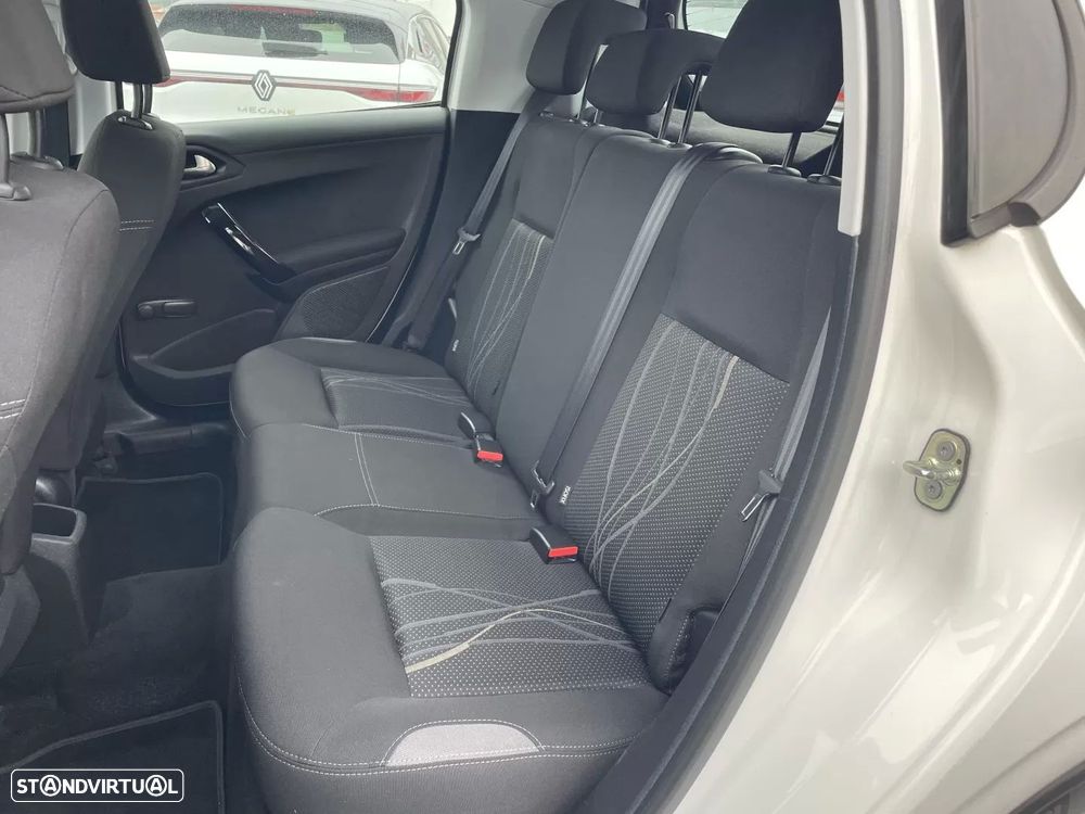 Peugeot 208 PureTech 68 Active - 19