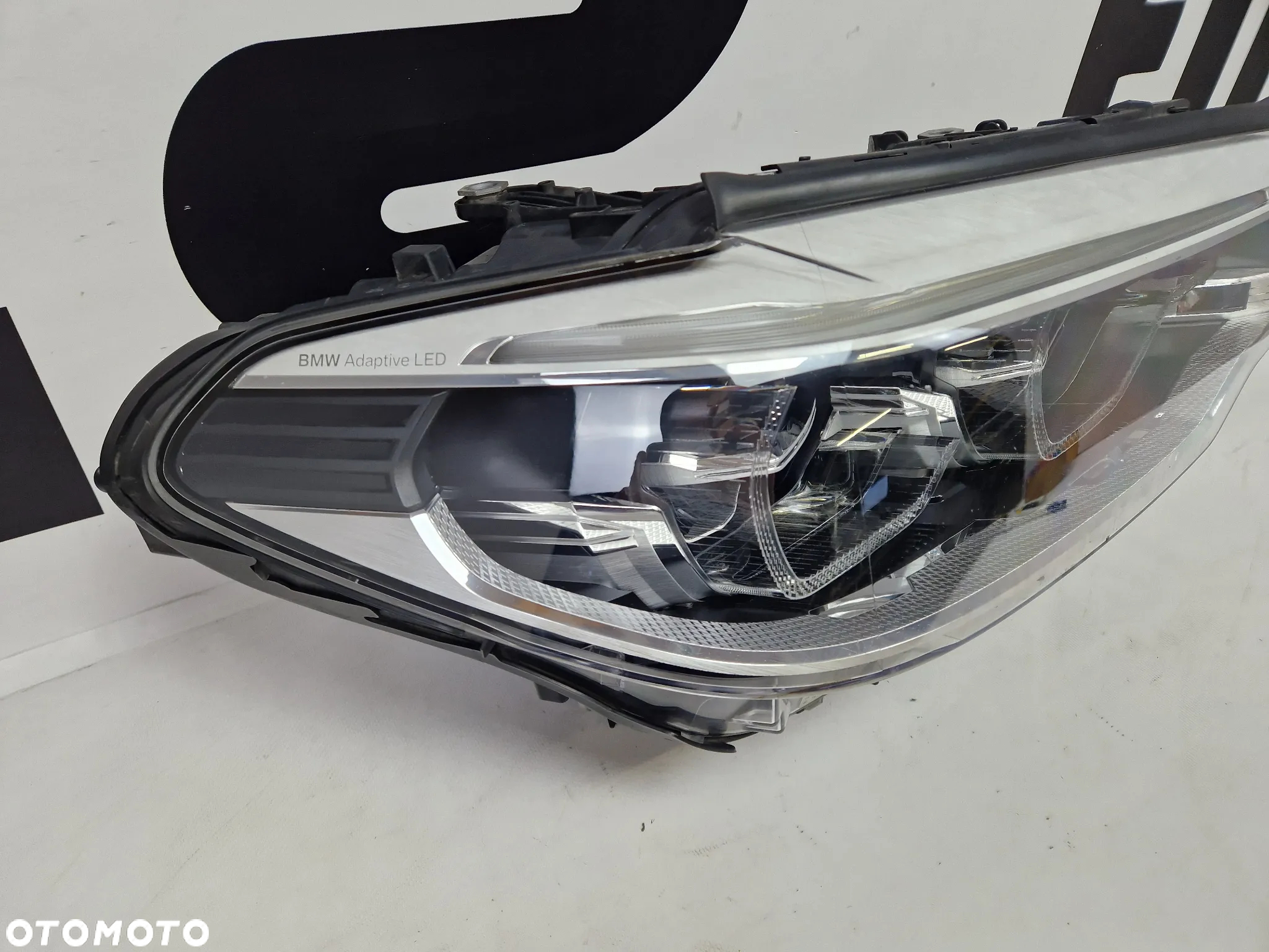 Prawy reflektor adaptive led BMW 5 G30 G31 7439210-01 - 3