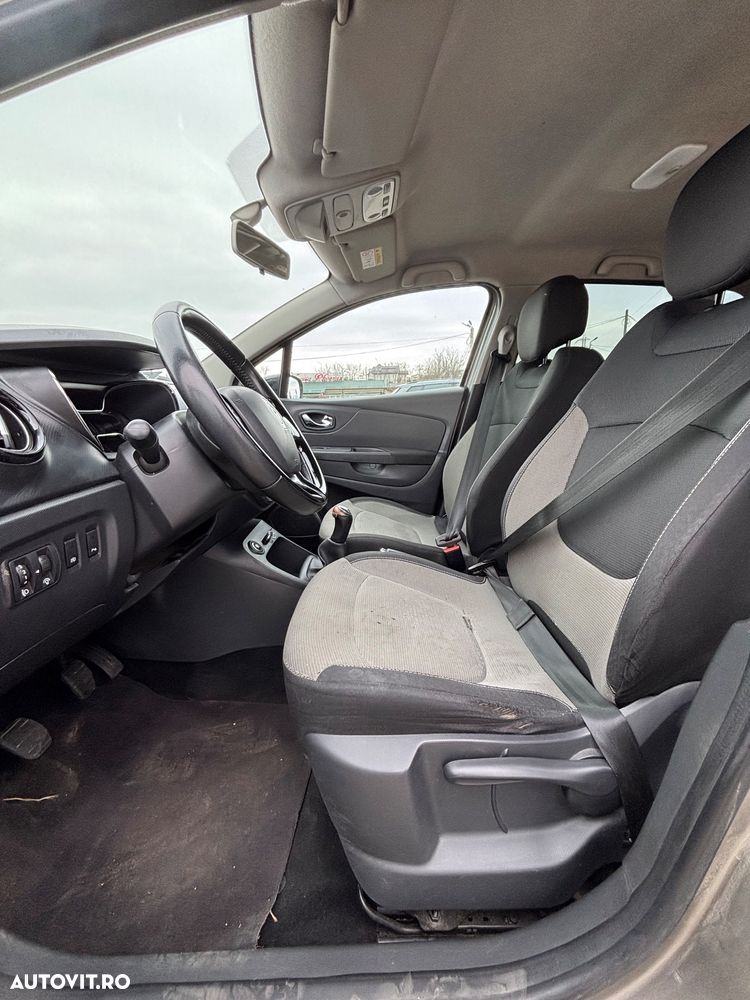 Renault Captur - 32