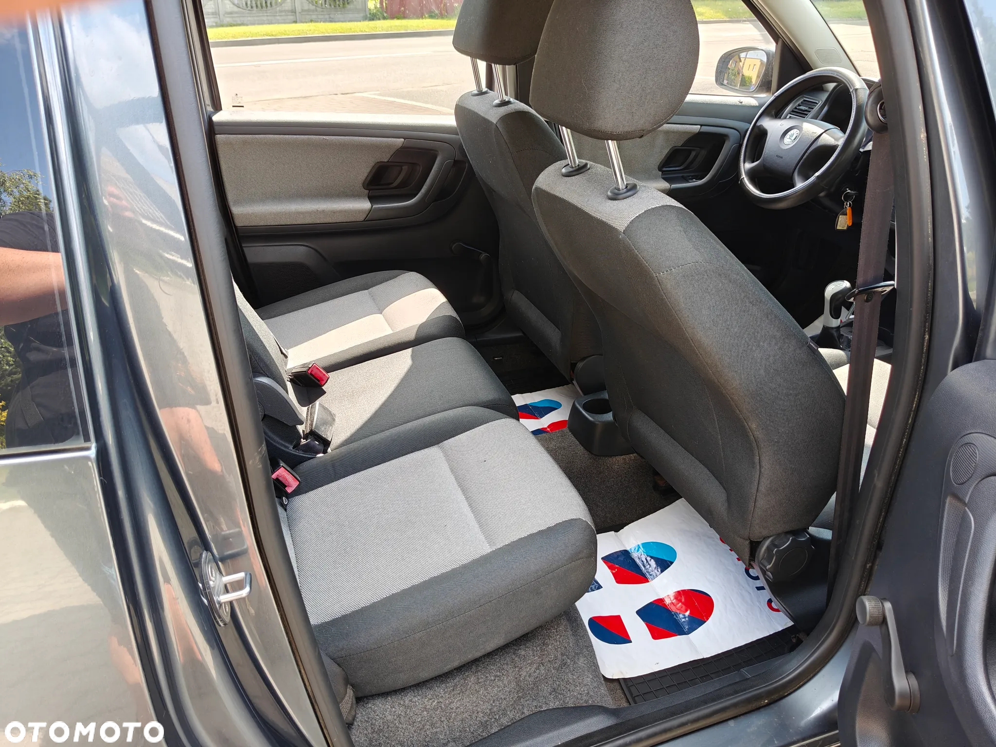 Skoda Roomster 1.4 16V Active - 8