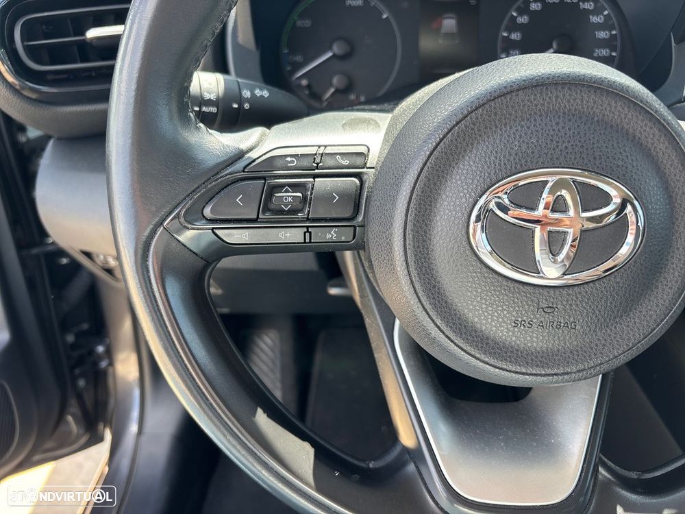 Toyota Yaris 1.5 HDF Comfort Plus - 26