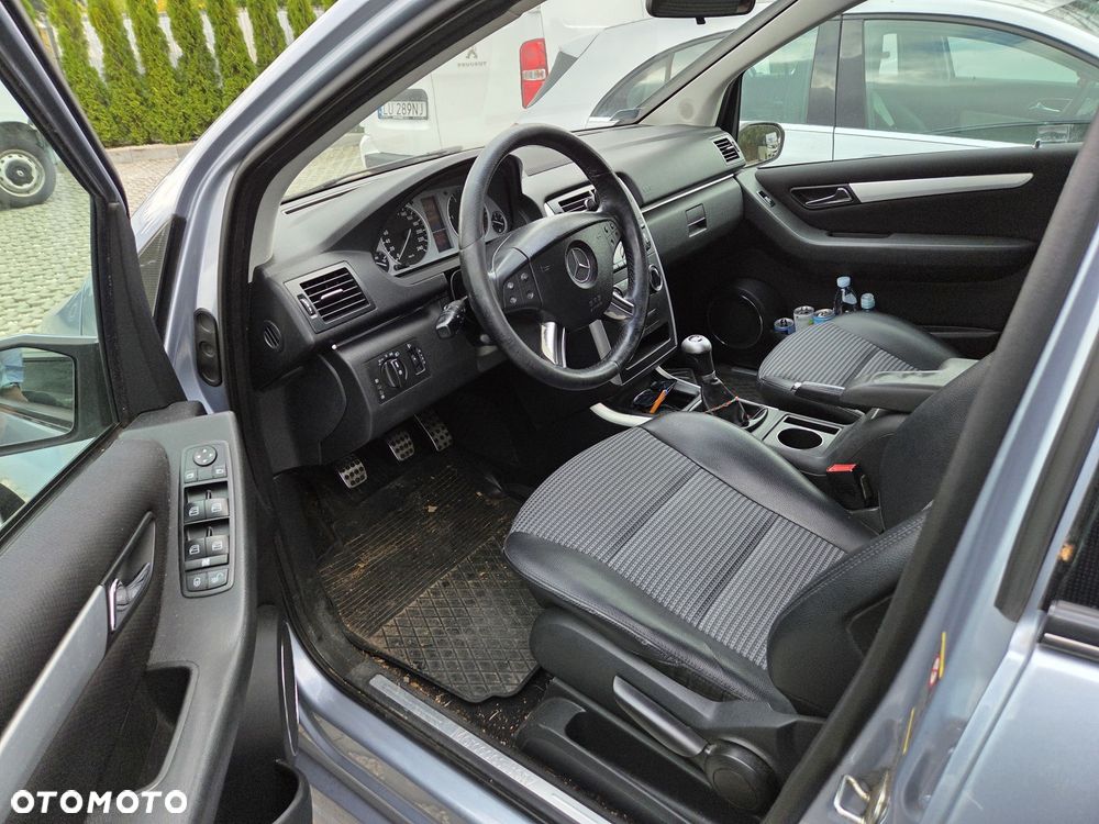Mercedes-Benz B-Class 2005 photo 3