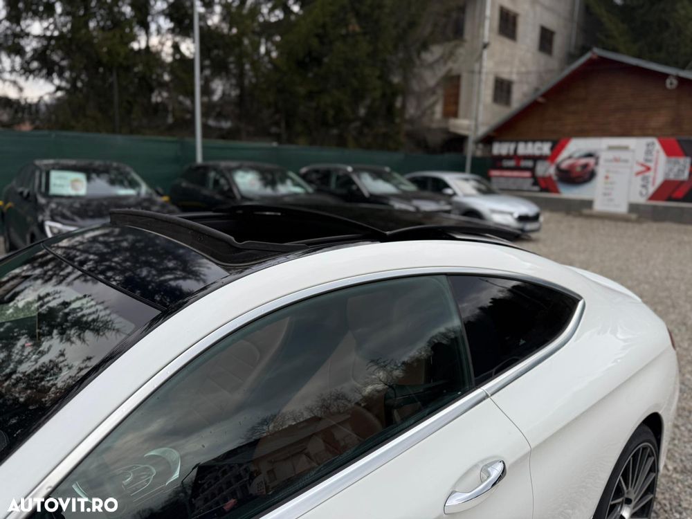 Mercedes-Benz C 300 7G-TRONIC AMG Line - 17