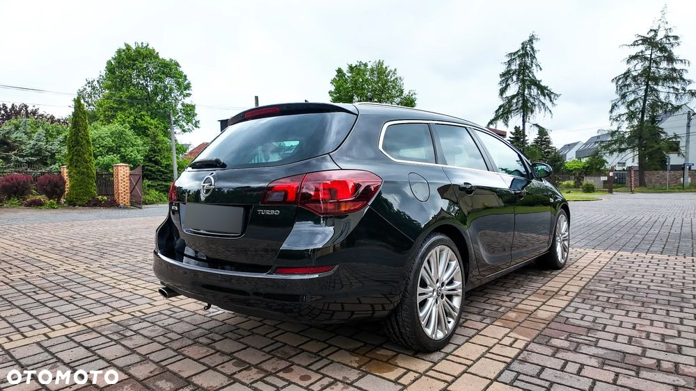 Opel Astra 1.6 Turbo Cosmo - 7