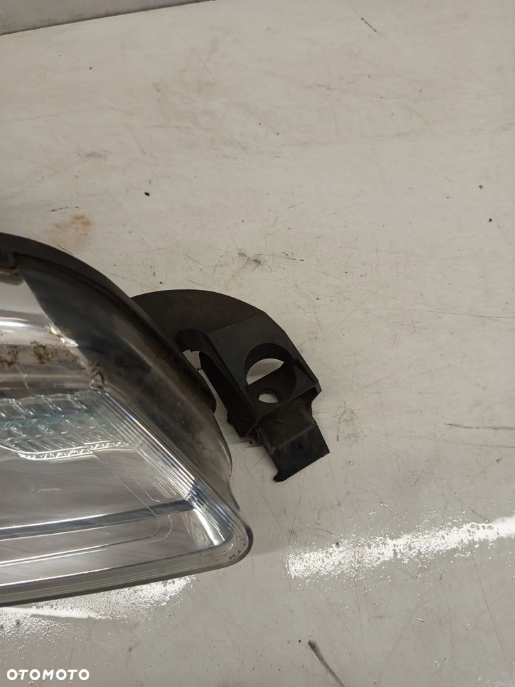 + LAMPA PRZOD PRZEDNIA PRAWA CITROEN DS3 - 6