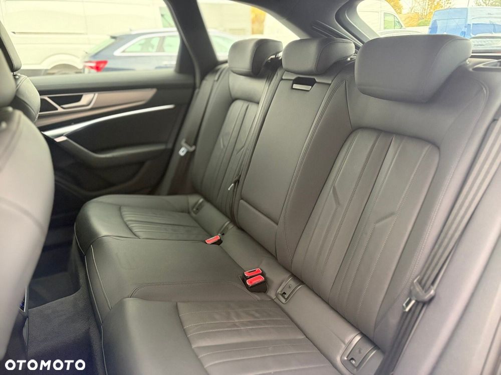 Audi A6 Avant - 11