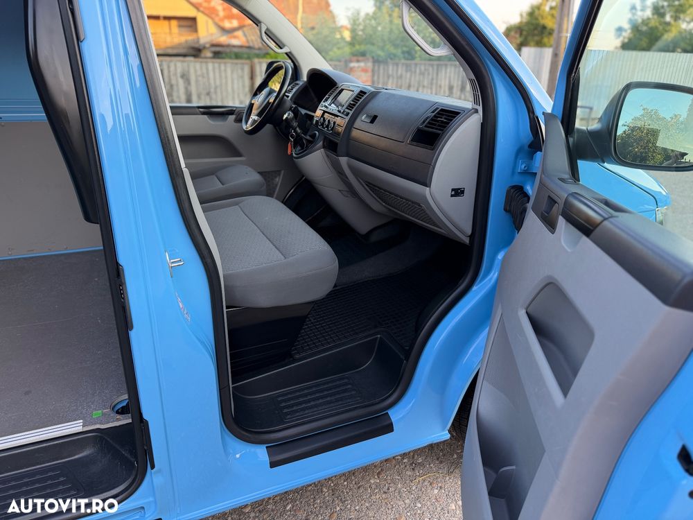 Volkswagen Transporter - 11