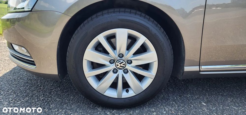 Volkswagen Passat 2.0 TDI DPF Comfortline - 34