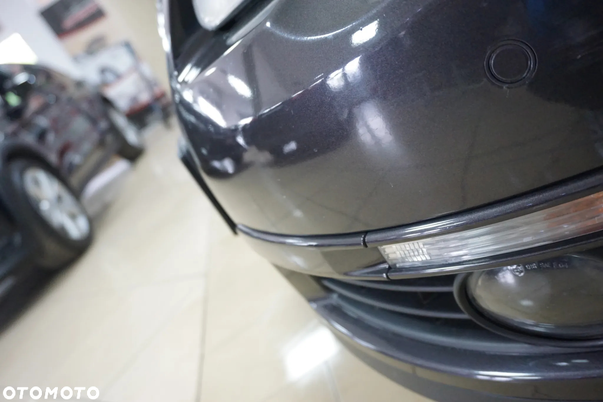 Volkswagen Passat 2.0 TDI DPF Highline - 9