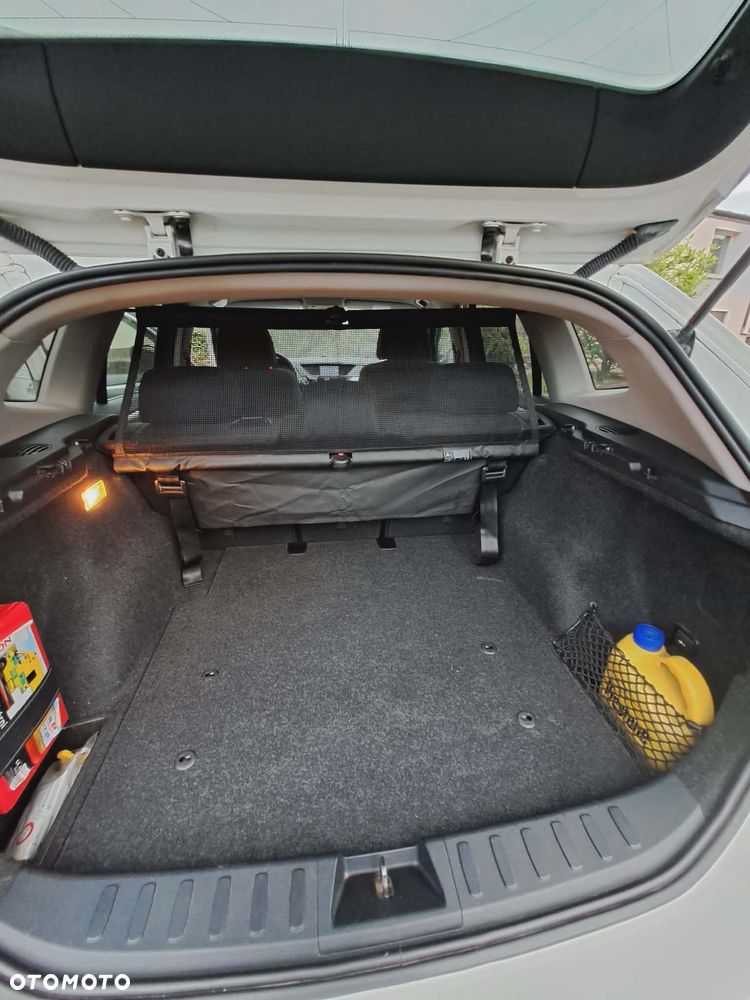BMW X1 xDrive18d - 11