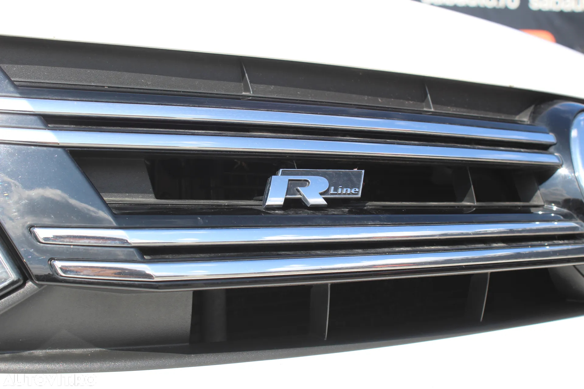 Volkswagen Tiguan 2.0 TDI SCR 4MOTION DSG R-Line - 21