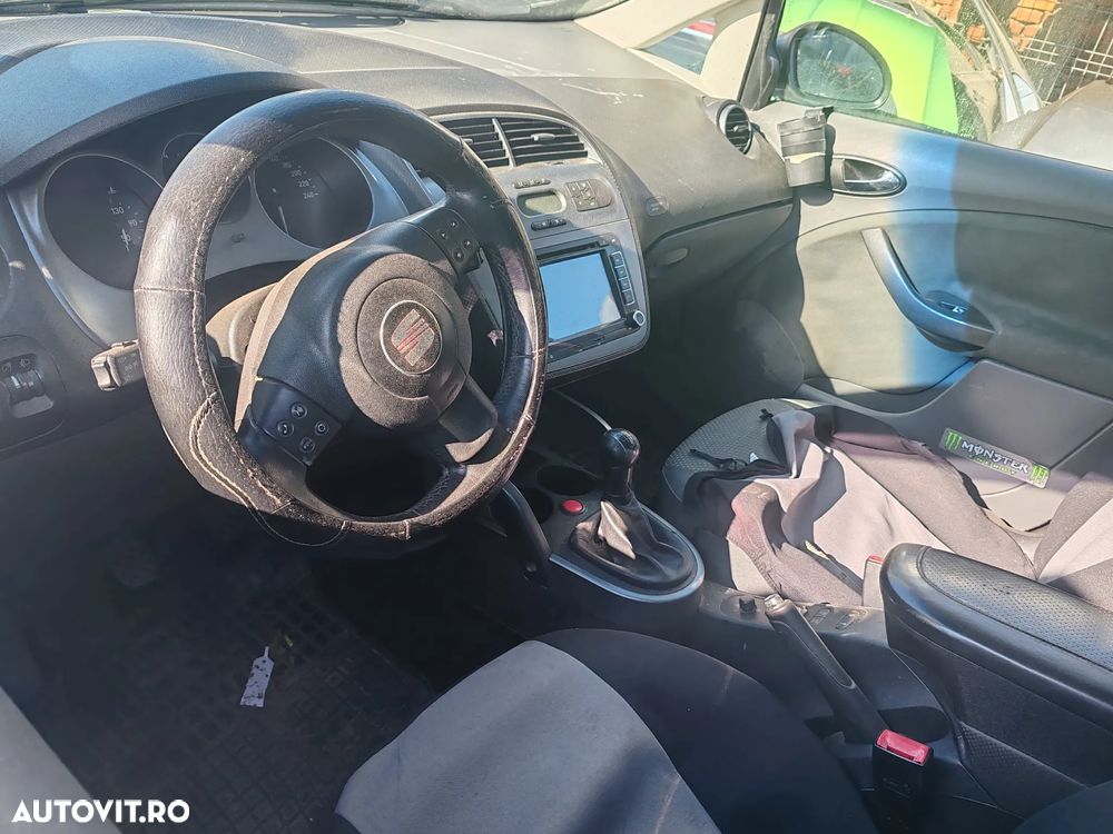 Dezmembram Seat leon din 2005 cu motor de 2.0 tdi BKD - 4