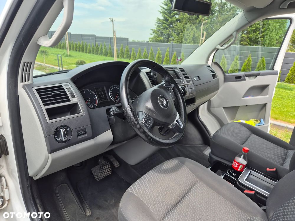 Volkswagen Transporter - 11