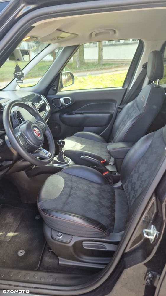 Fiat 500L 1.4 16V 120th - 11