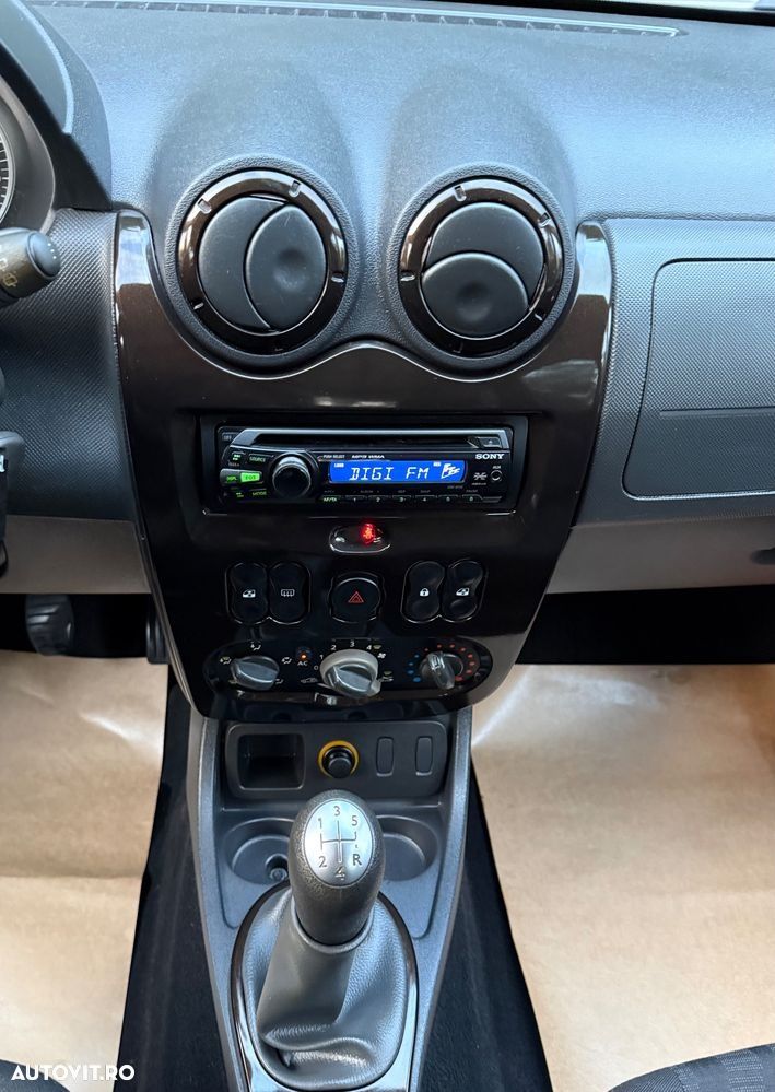 Dacia Duster dCi 110 FAP 4x2 Laureate - 28