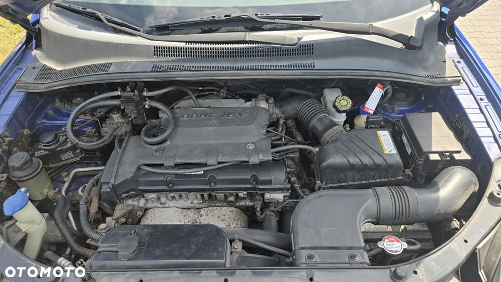 Kia Sportage 2.0 Tour - 8