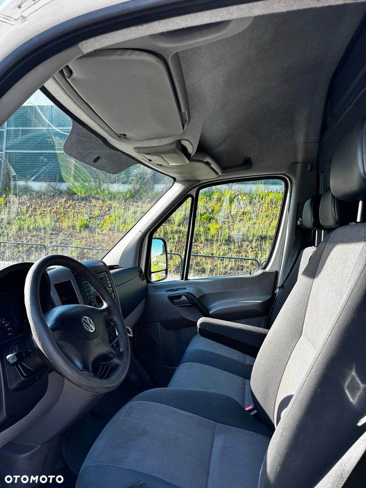 Volkswagen Crafter - 11