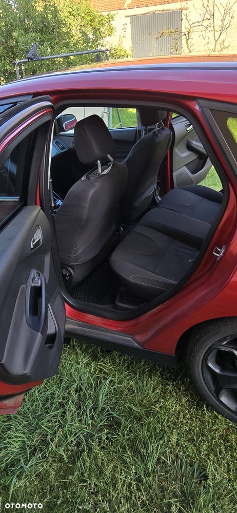 Ford Focus 1.6 EcoBoost Trend - 10