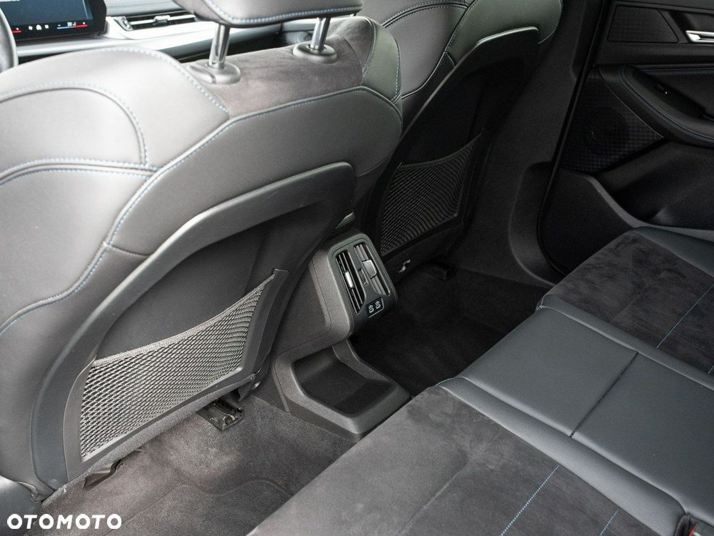 BMW Seria 2 218d M Sport sport - 27
