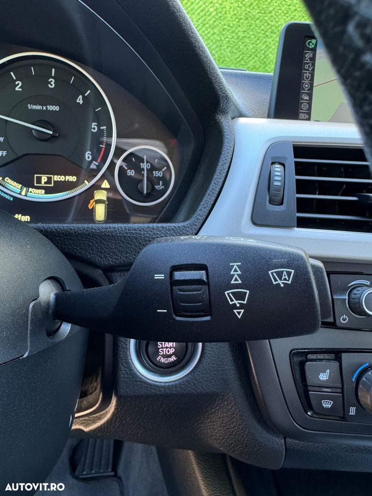 BMW Seria 3 320d Aut. Efficient Dynamics Edition - 16