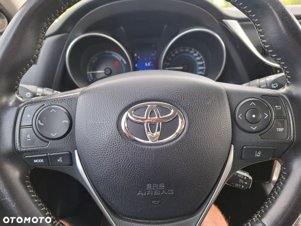 Toyota Auris - 22