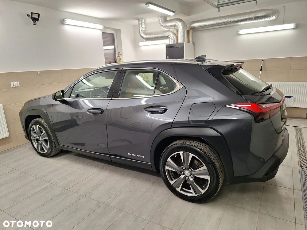 Lexus UX 300e Executive Line - 9