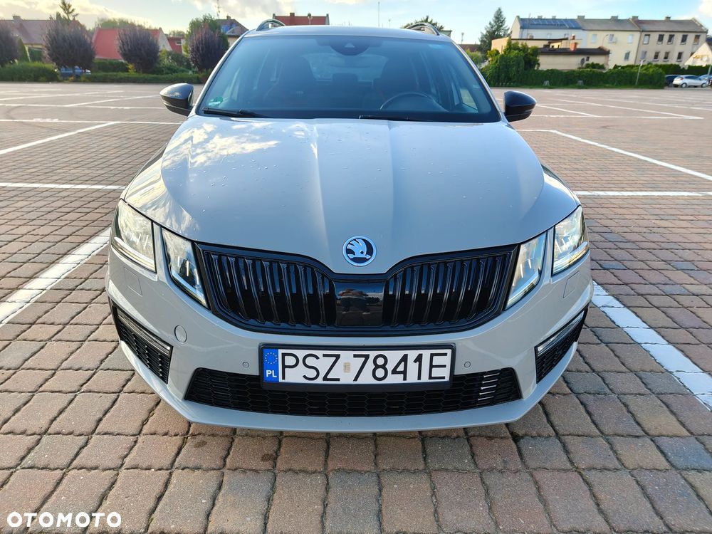 Skoda Octavia 2.0 TDI RS DSG - 1