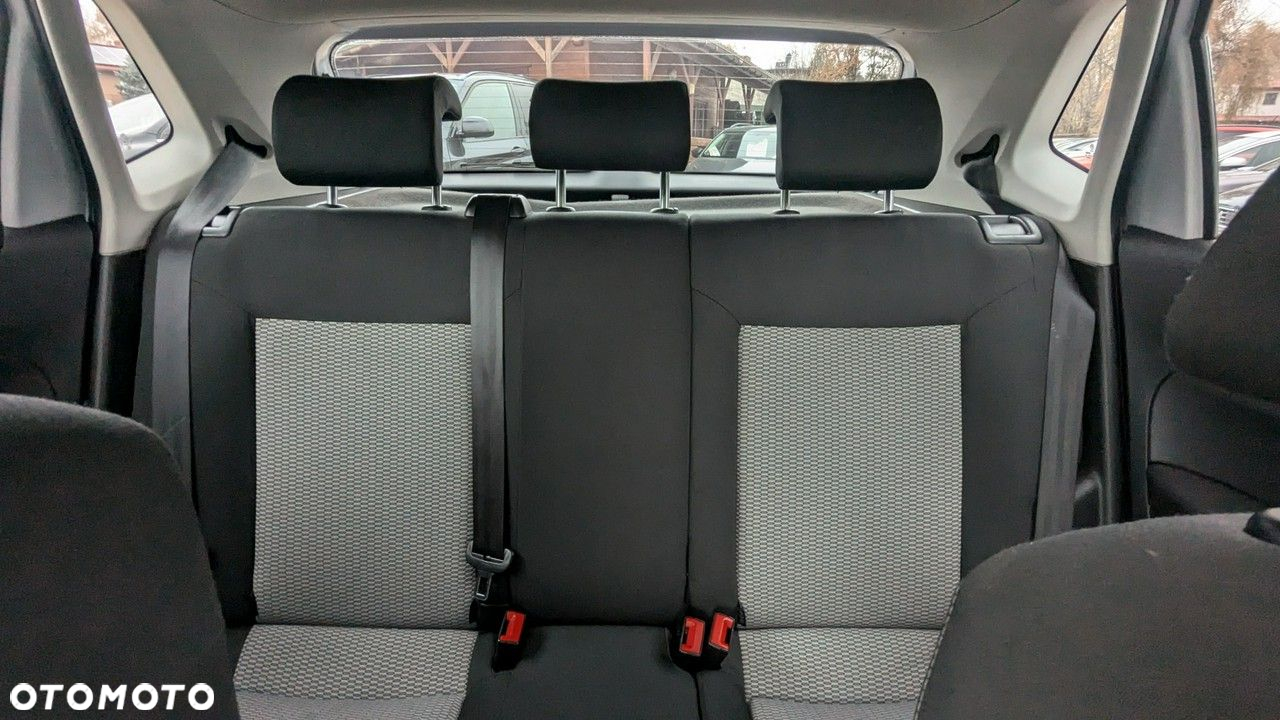 Volkswagen Polo - 13