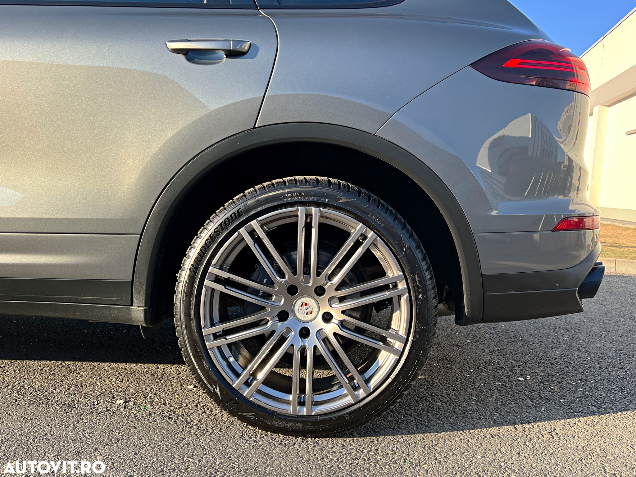Porsche Cayenne Diesel Platinum Edition - 17