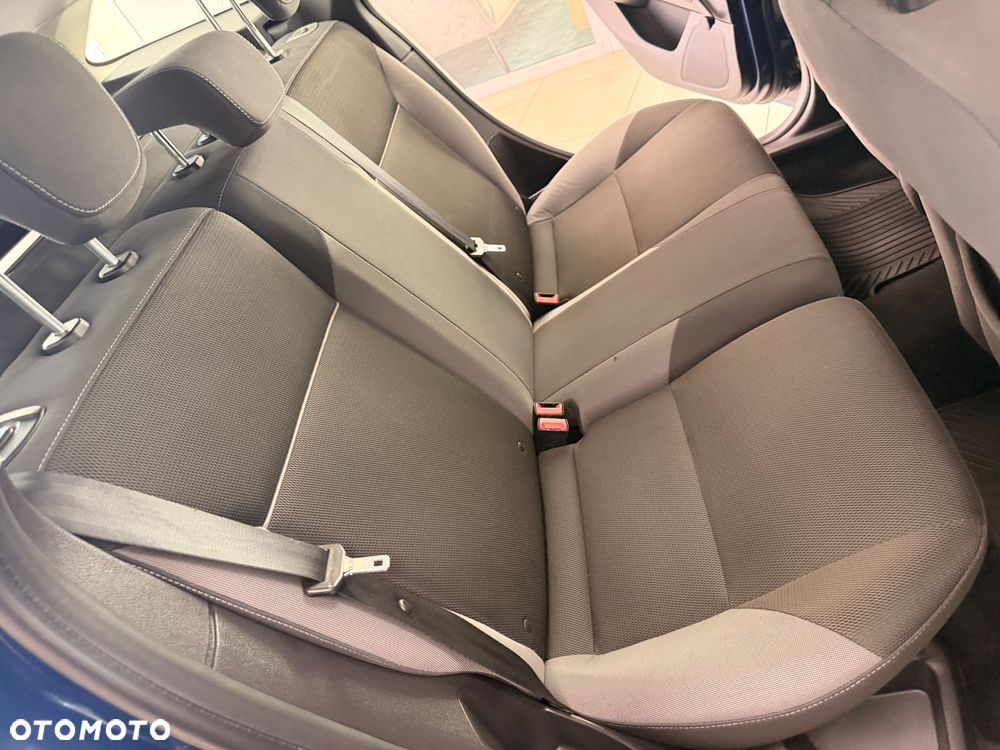 Ford Focus - 25
