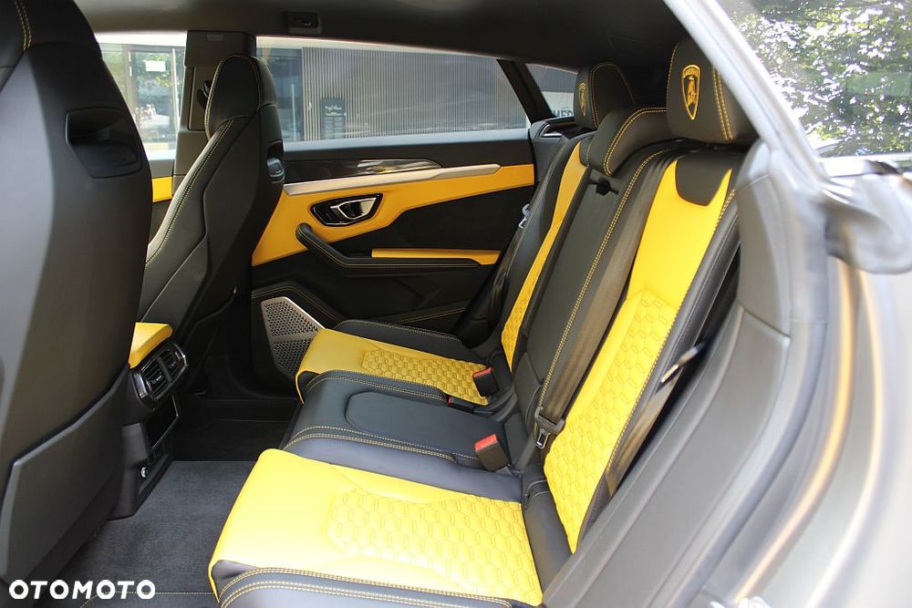 Lamborghini Urus Standard - 13