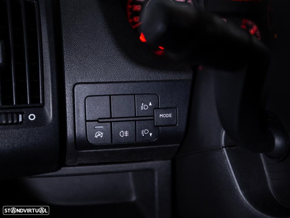 Peugeot Boxer 2.2 BlueHDi 335 L3H2 Premium c/IVA - 13