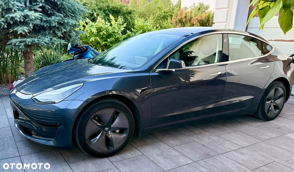 Tesla Model 3 Long Range RWD - 4