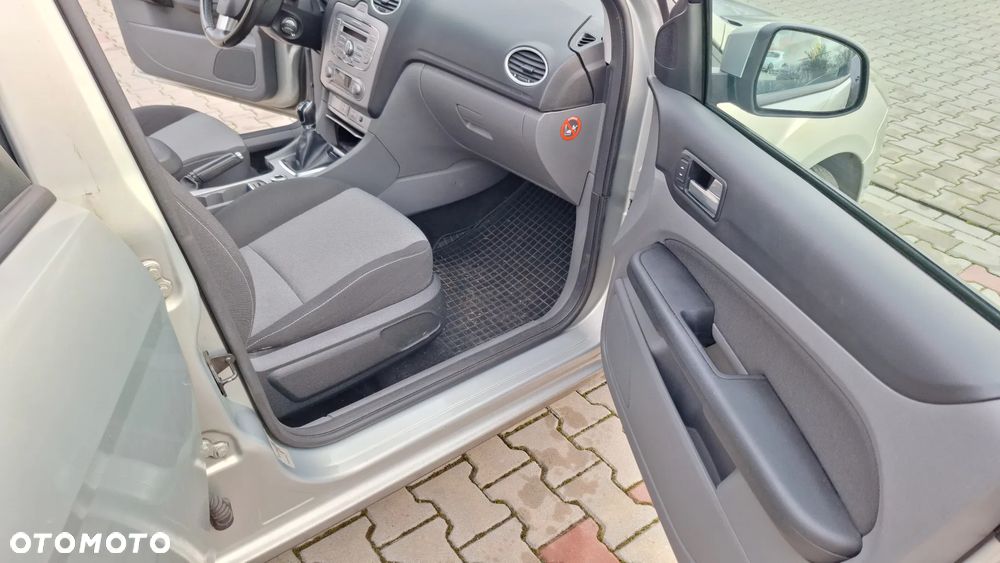 Ford Focus - 11