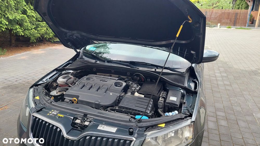 Skoda Octavia 2.0 TDI Ambition DSG - 15